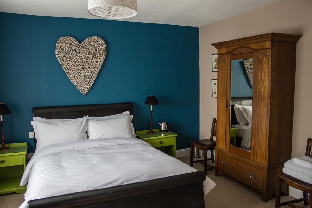 Bed and Breakfast Fantinos Тирск Номер фото